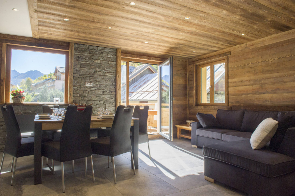 SALON - APPARTEMENT LA ROSE DES VENTS 2 CRET ROND - VALLOIRE LE SERROZ - VALLOIRE RESERVATIONS SALON - APPARTEMENT LA ROSE DES VENTS 2 CRET ROND - VALLOIRE LE SERROZ - VALLOIRE RESERVATIONS