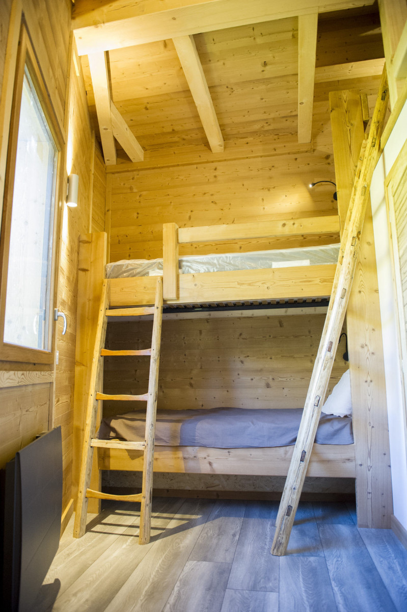 CHAMBRE - APPARTEMENT LA ROSE DES VENTS 2 CRET ROND - VALLOIRE LE SERROZ CHAMBRE - APPARTEMENT LA ROSE DES VENTS 2 CRET ROND - VALLOIRE LE SERROZ