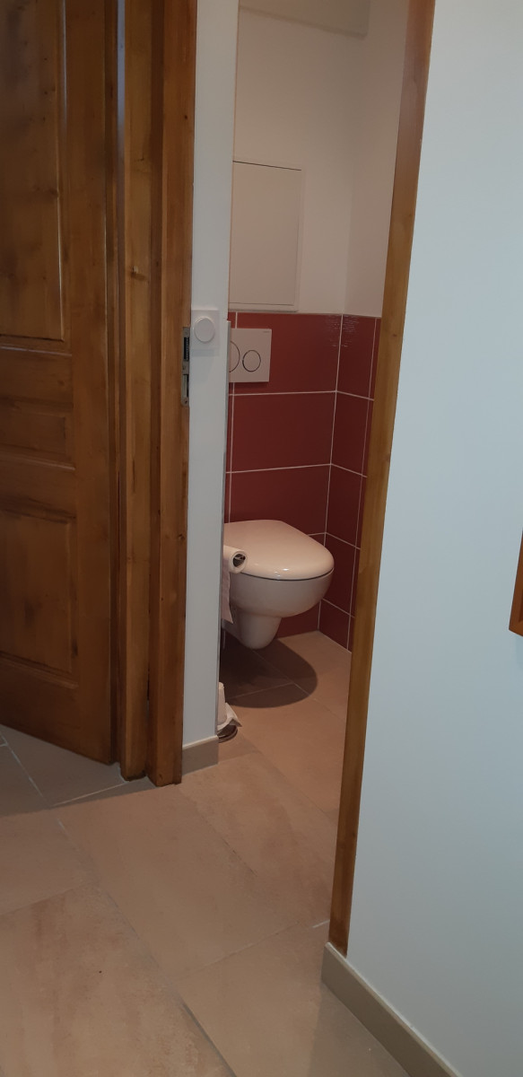 WC - APPARTEMENT FRANCK 5 - VALLOIRE LES VERNEYS WC - APPARTEMENT FRANCK 5 - VALLOIRE LES VERNEYS