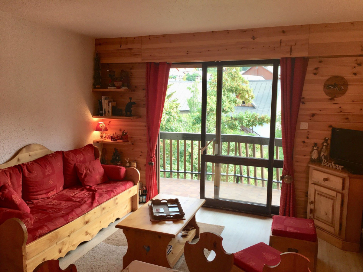 SALON - APPARTEMENT CREY DU QUART N°35 - VALLOIRE CENTRE - VALLOIRE RESERVATIONS SALON - APPARTEMENT CREY DU QUART N°35 - VALLOIRE CENTRE - VALLOIRE RESERVATIONS