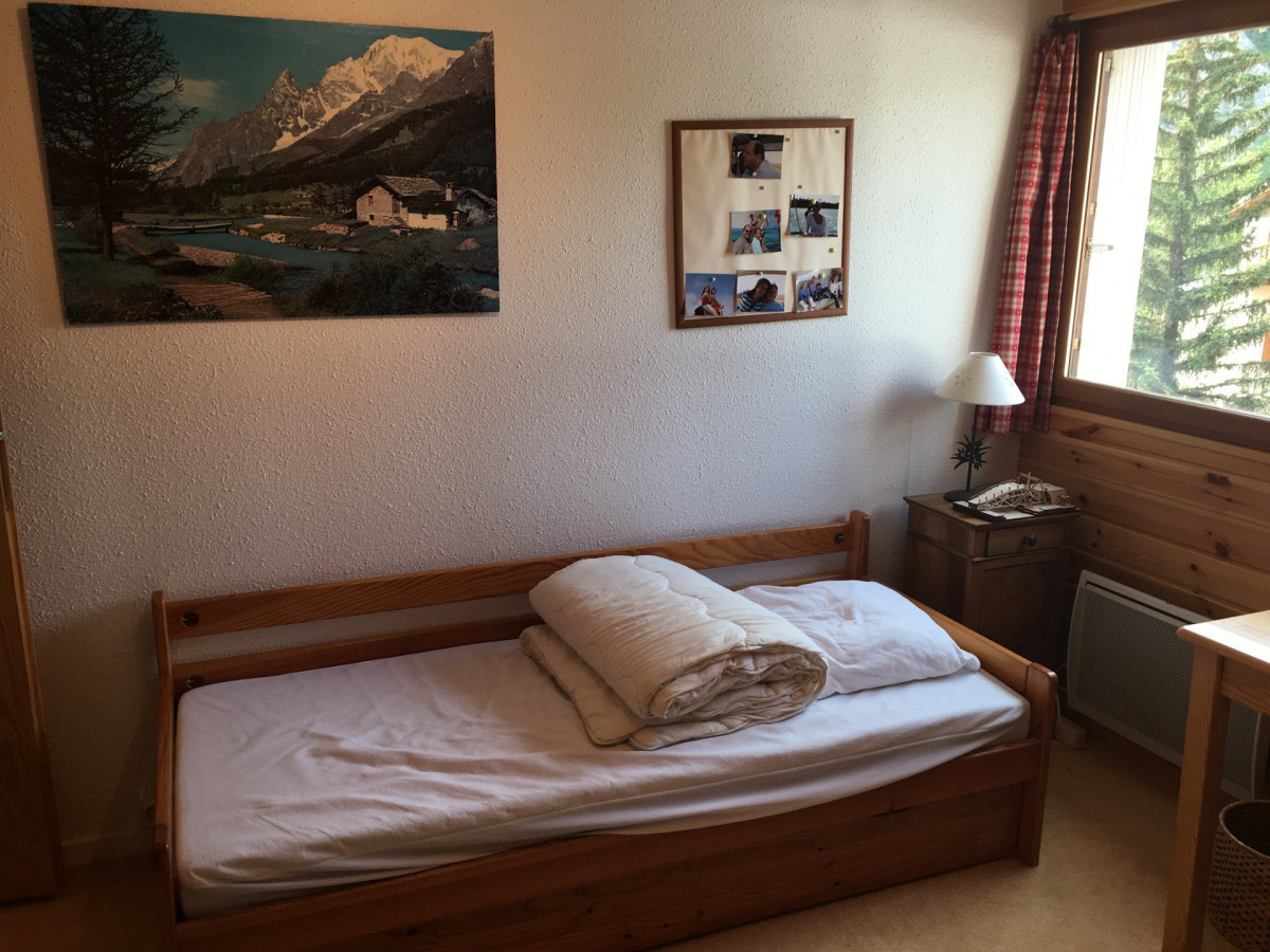 CHAMBRE - APPARTEMENT CREY DU QUART N°35 - VALLOIRE CENTRE CHAMBRE - APPARTEMENT CREY DU QUART N°35 - VALLOIRE CENTRE