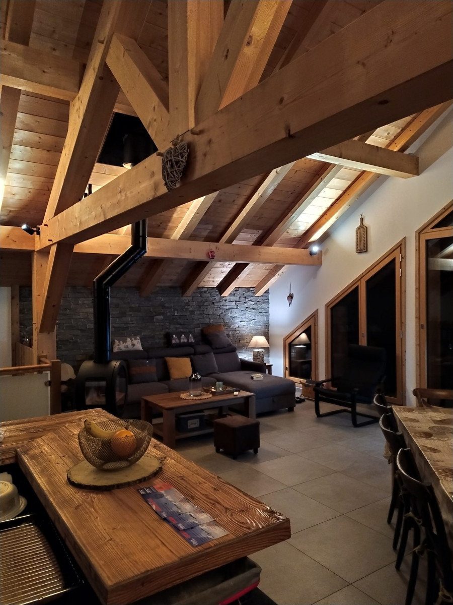 SALON - CHALET VAL LUDI - LE CRET DU SERROZ - VALLOIRE RESERVATIONS