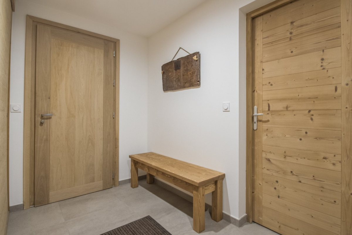 COULOIR - CHALET VAL LUDI - LE CRET DU SERROZ