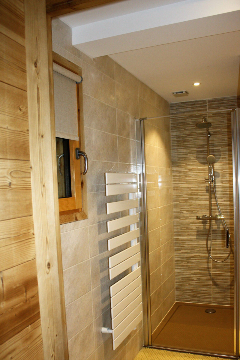 SALLE D'EAU - CHALET VAL LUDI - LE CRET DU SERROZ