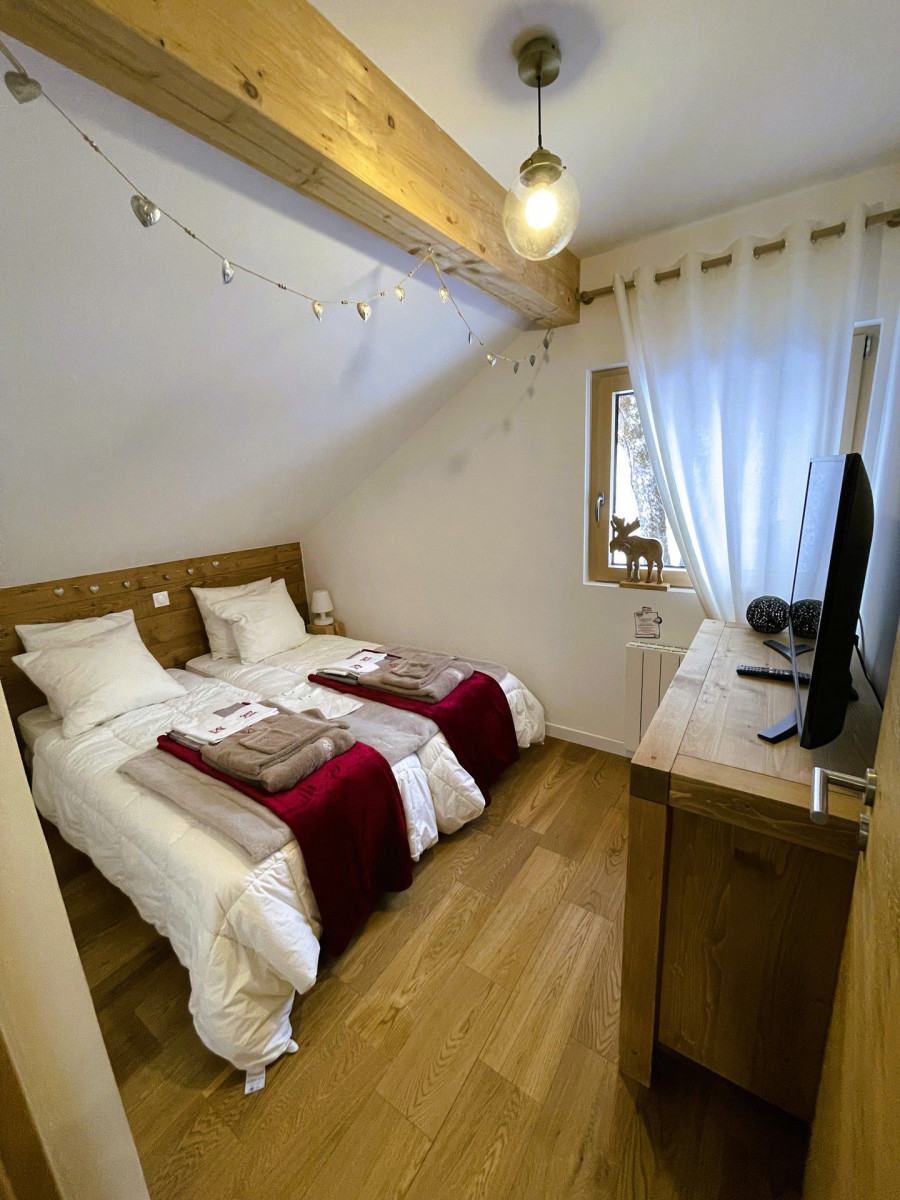 CHAMBRE - CHALET COSY - VALLOIRE LES VERNEYS CHAMBRE - CHALET COSY - VALLOIRE LES VERNEYS