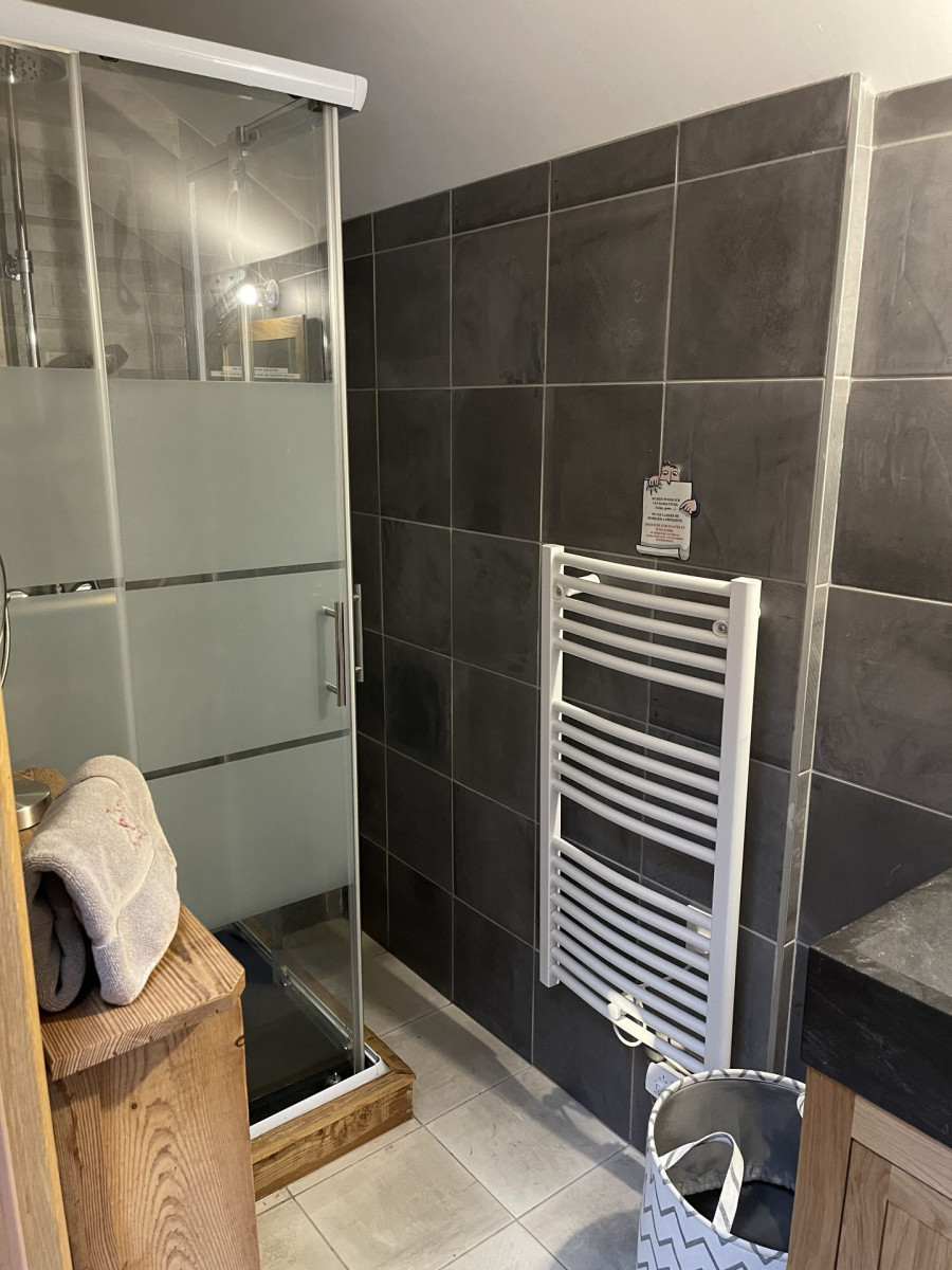 SALLE D'EAU - CHALET COSY - VALLOIRE LES VERNEYS SALLE D'EAU - CHALET COSY - VALLOIRE LES VERNEYS