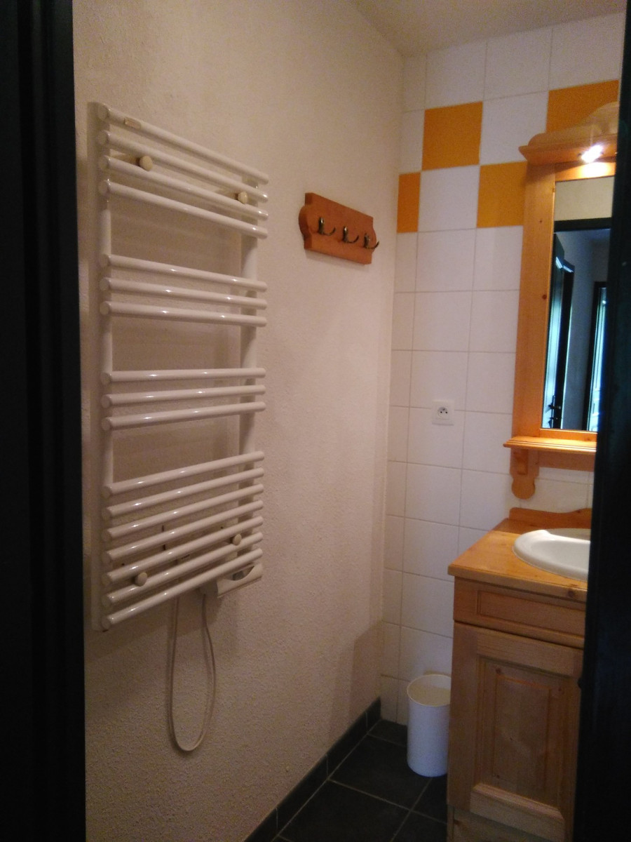 SALLE D'EAU  - APPARTEMENT CHALETS GALIBIER 2 N° 103 - MOULIN BENJAMIN - VALLOIRE - VALLOIRE RESERVATIONS