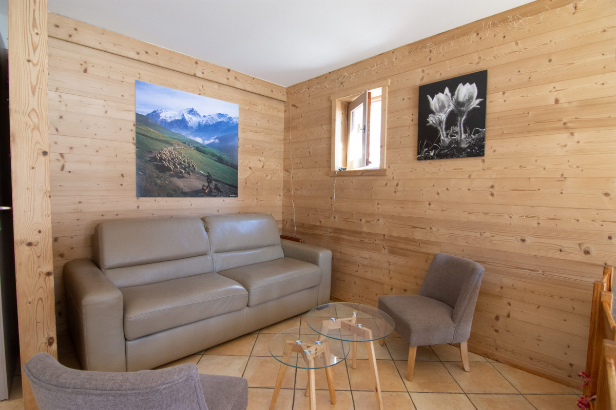 SALON - APPARTEMENT ALTAIR 85 - VALLOIRE CENTRE - VALLOIRE RESERVATIONS SALON - APPARTEMENT ALTAIR 85 - VALLOIRE CENTRE - VALLOIRE RESERVATIONS