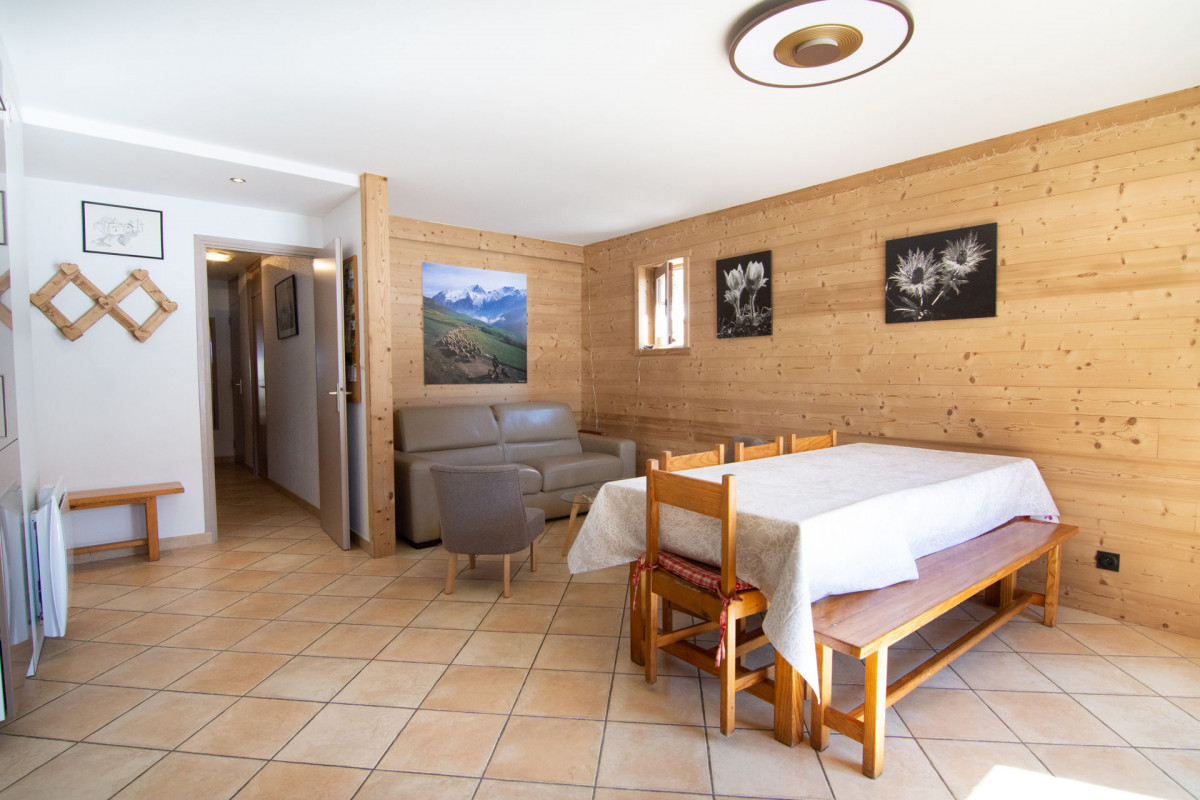SALON - APPARTEMENT ALTAIR 85 - VALLOIRE CENTRE - VALLOIRE RESERVATIONS SALON - APPARTEMENT ALTAIR 85 - VALLOIRE CENTRE - VALLOIRE RESERVATIONS