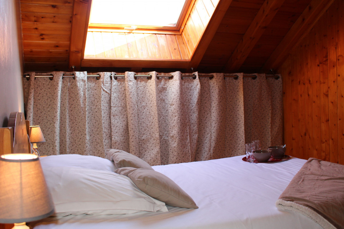 CHAMBRE - APPARTEMENT LE PARPAILLON - VALLOIRE LES VERNEYS CHAMBRE - APPARTEMENT LE PARPAILLON - VALLOIRE LES VERNEYS
