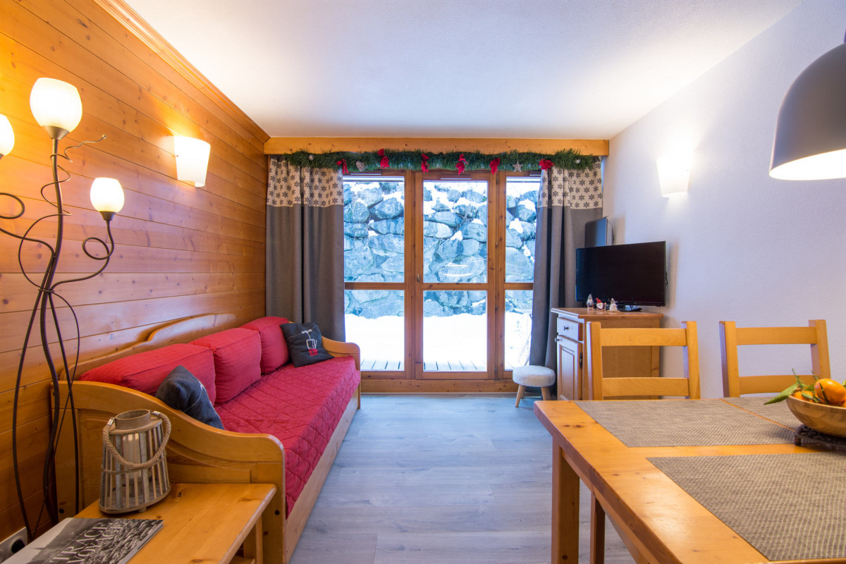 SALON - APPARTEMENT CHALETS GALIBIER 2 N° 304 - MOULIN BENJAMIN - VALLOIRE - VALLOIRE RESERVATIONS SALON - APPARTEMENT CHALETS GALIBIER 2 N° 304 - MOULIN BENJAMIN - VALLOIRE - VALLOIRE RESERVATIONS