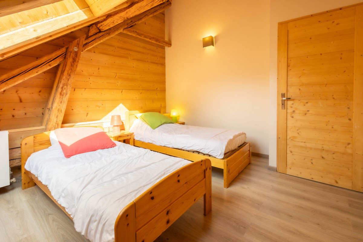 CHAMBRE 2 - APPARTEMENT LES LIGNIERES  - VALLOIRE CENTRE