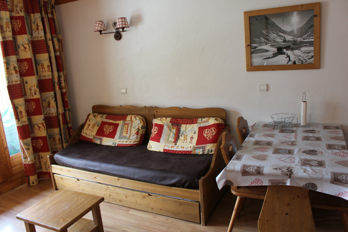 SALON - APPARTEMENT CHALETS DE LA VALLEE D'OR EDELWEISS 102 - LES CHARBONNIERES VALLOIRE - VALLOIRE RESERVATIONS