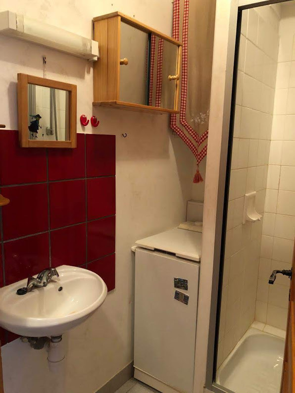 SALLE D'EAU - APPARTEMENT LES AROLLES H N°87 - VALLOIRE LES VERNEYS SALLE D'EAU - APPARTEMENT LES AROLLES H N°87 - VALLOIRE LES VERNEYS