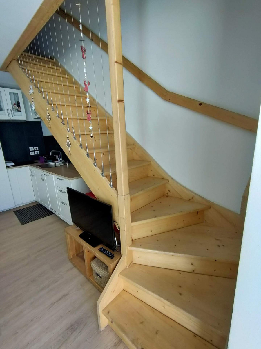 ESCALIER - APPARTEMENT MAISON D'ANGELINE 3 - VALLOIRE CENTRE 