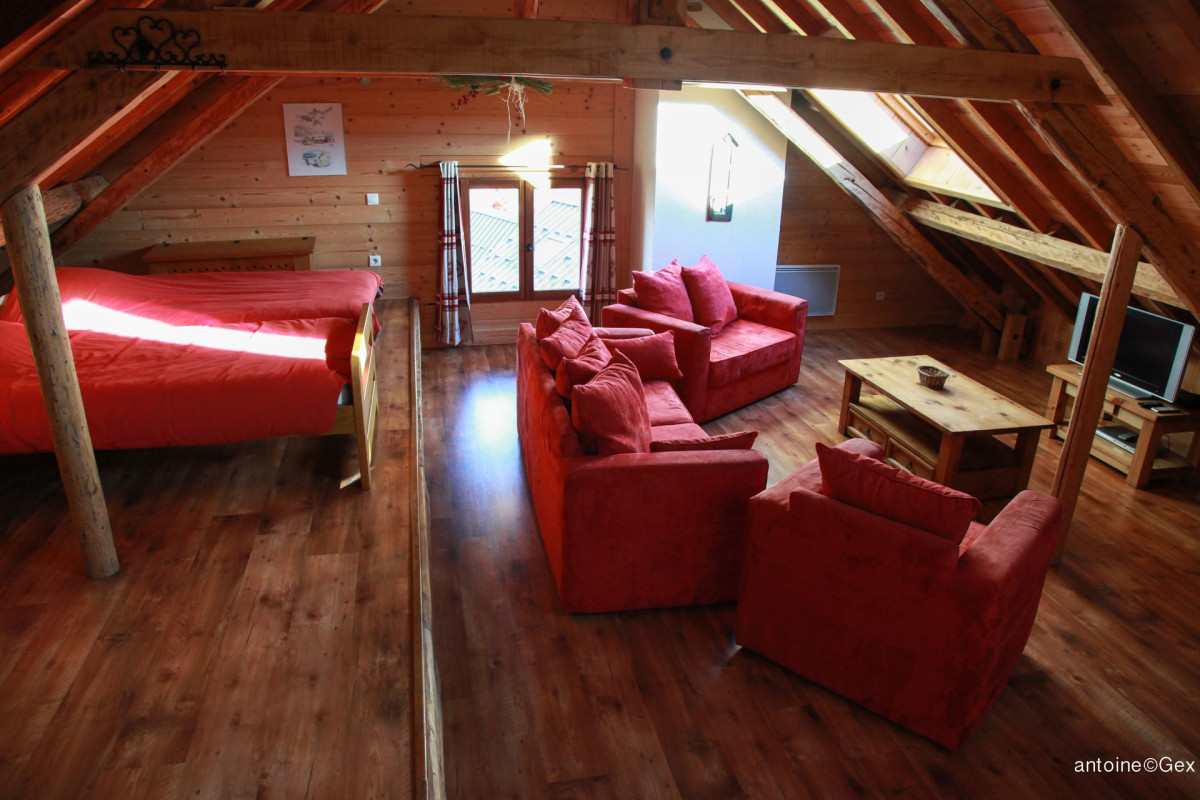 CHAMBRE ET SALON - APPARTEMENT ABRIGRANGE - VALLOIRE LA RUAZ CHAMBRE ET SALON - APPARTEMENT ABRIGRANGE - VALLOIRE LA RUAZ