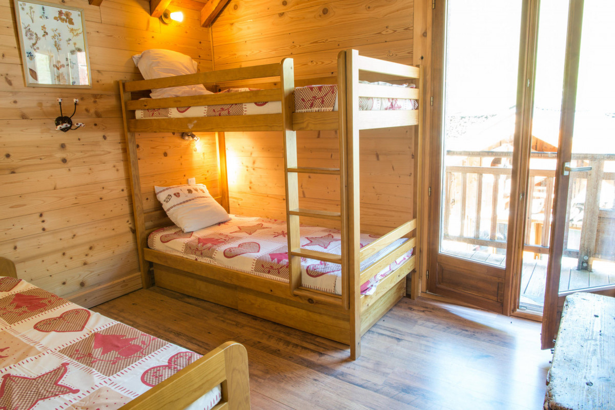 CHAMBRE - APPARTEMENT - ABRIBERGERIE - VALLOIRE LA RUAZ CHAMBRE - APPARTEMENT - ABRIBERGERIE - VALLOIRE LA RUAZ