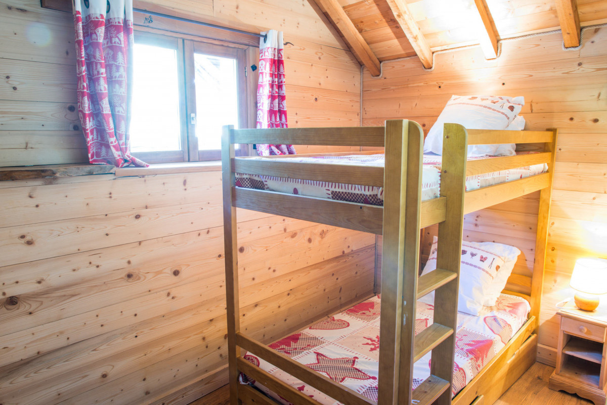 CHAMBRE - APPARTEMENT - ABRIBERGERIE - VALLOIRE LA RUAZ CHAMBRE - APPARTEMENT - ABRIBERGERIE - VALLOIRE LA RUAZ