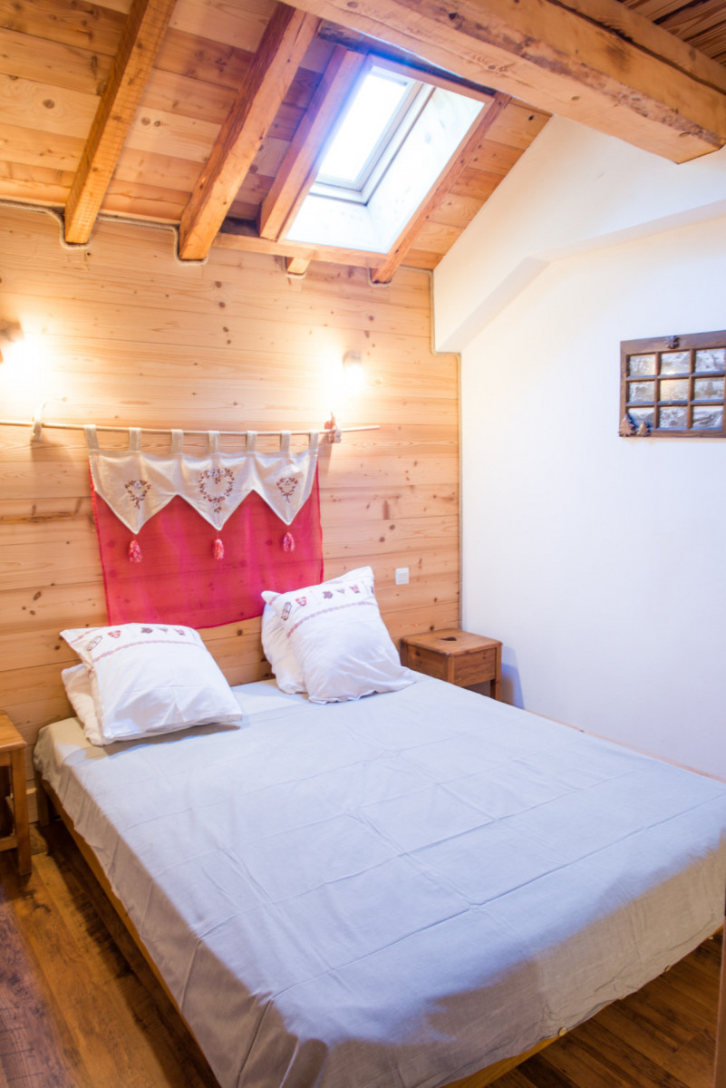 CHAMBRE 4 - APPARTEMENT - ABRIBERGERIE - VALLOIRE LA RUAZ CHAMBRE 4 - APPARTEMENT - ABRIBERGERIE - VALLOIRE LA RUAZ