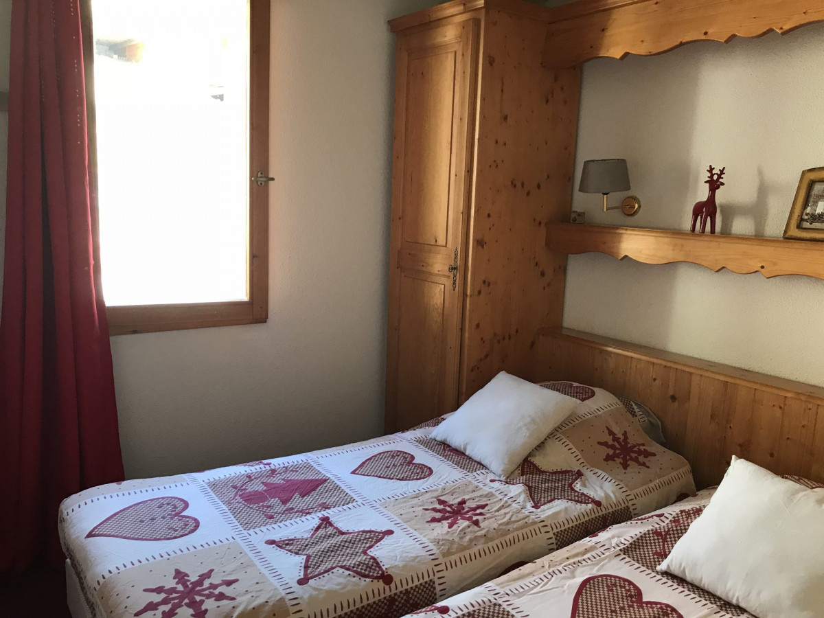 CHAMBRE - APPARTEMENT G11 CHALETS DU GALIBIER 1 - VALLOIRE MOULIN BENJAMIN CHAMBRE - APPARTEMENT G11 CHALETS DU GALIBIER 1 - VALLOIRE MOULIN BENJAMIN