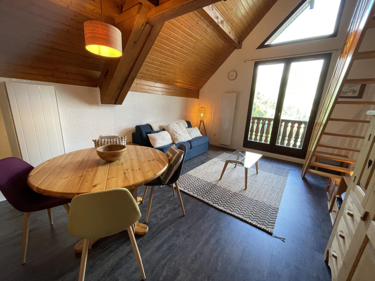 SALON - APPARTEMENT BALCONS DE VALLOIRE B3 - VALLOIRE L'ARCHAZ - VALLOIRE RESERVATIONS SALON - APPARTEMENT BALCONS DE VALLOIRE B3 - VALLOIRE L'ARCHAZ - VALLOIRE RESERVATIONS