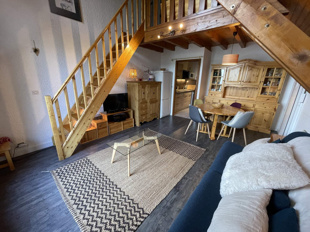 SALON - APPARTEMENT BALCONS DE VALLOIRE B3 - VALLOIRE L'ARCHAZ - VALLOIRE RESERVATIONS SALON - APPARTEMENT BALCONS DE VALLOIRE B3 - VALLOIRE L'ARCHAZ - VALLOIRE RESERVATIONS