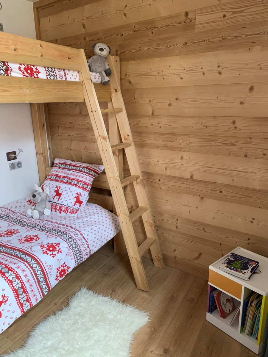 CHAMBRE - CHALET COMO BRUNATE - VALLOIRE CENTRE CHAMBRE - CHALET COMO BRUNATE - VALLOIRE CENTRE