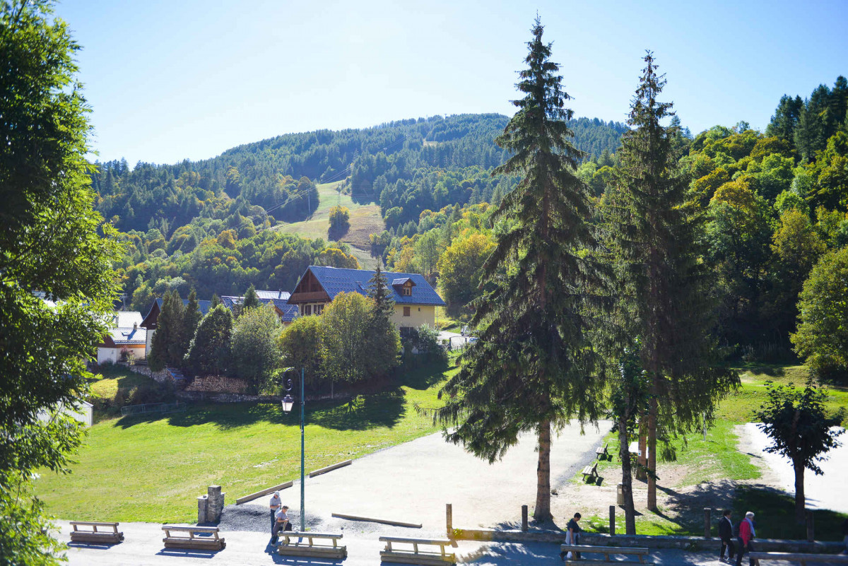 VUE BALCON - APPARTEMENT LES CRETES 123 - VALLOIRE CENTRE VUE BALCON - APPARTEMENT LES CRETES 123 - VALLOIRE CENTRE