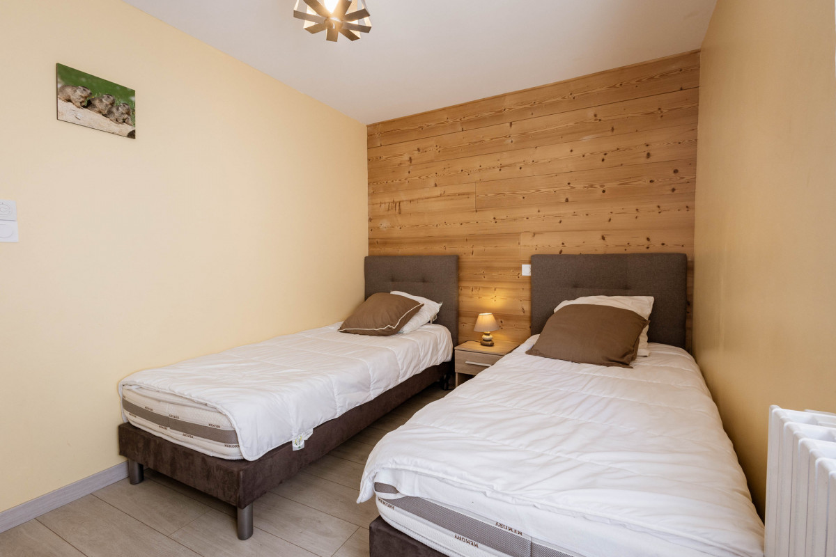 CHAMBRE 2 - APPARTEMENT LES LIGNIERES 1 - VALLOIRE CENTRE