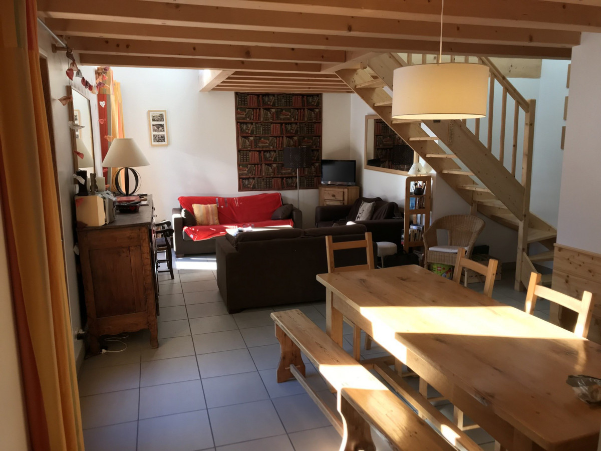 _lv_images__lot_0090070641_01_36457405