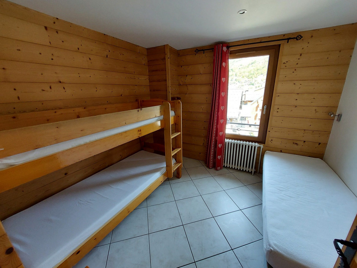 CHAMBRE - MAGNIN SPORTS APPARTEMENT 1 - VALLOIRE CENTRE CHAMBRE - MAGNIN SPORTS APPARTEMENT 1 - VALLOIRE CENTRE