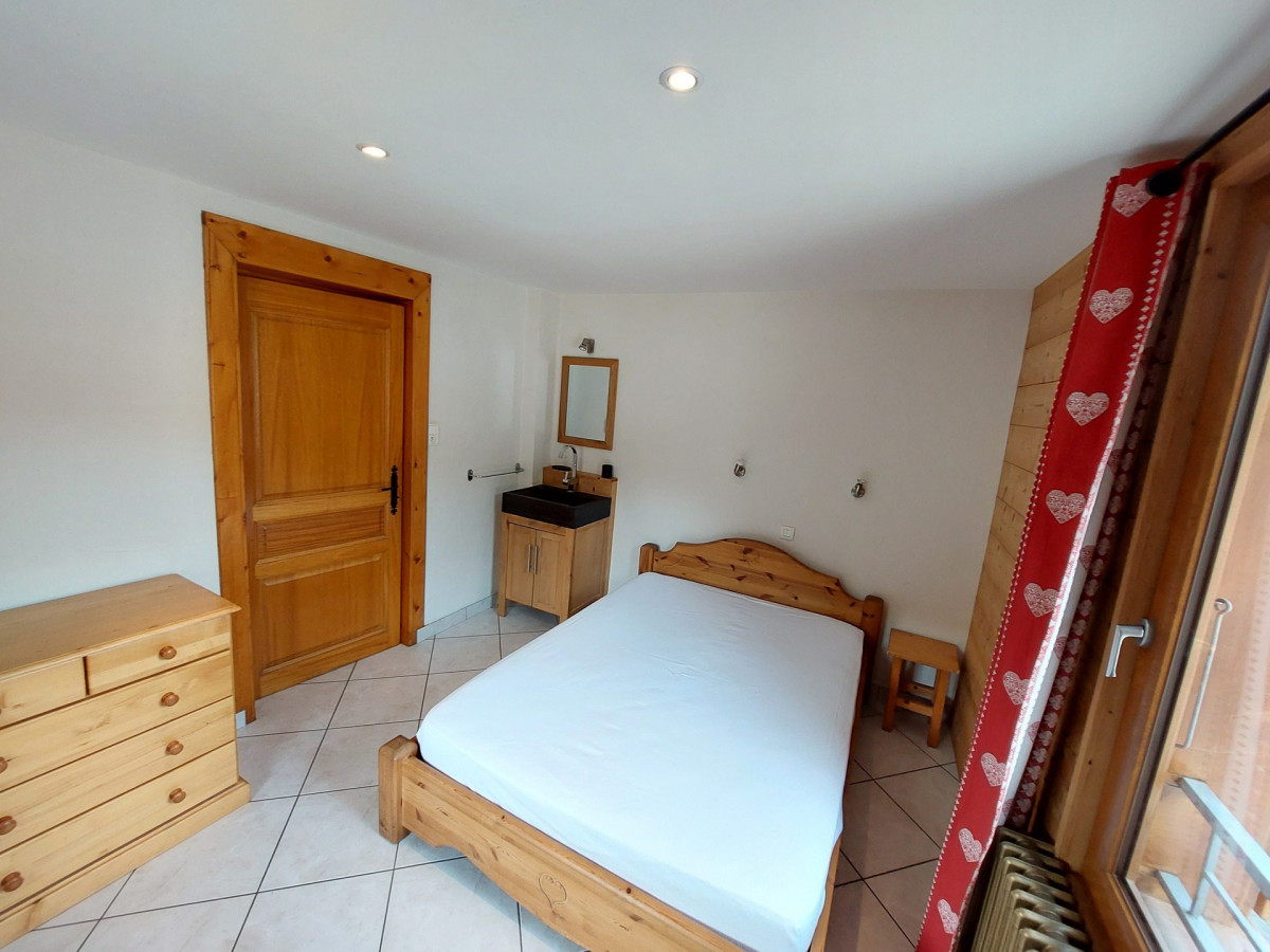 CHAMBRE - MAGNIN SPORTS APPARTEMENT 1 - VALLOIRE CENTRE CHAMBRE - MAGNIN SPORTS APPARTEMENT 1 - VALLOIRE CENTRE