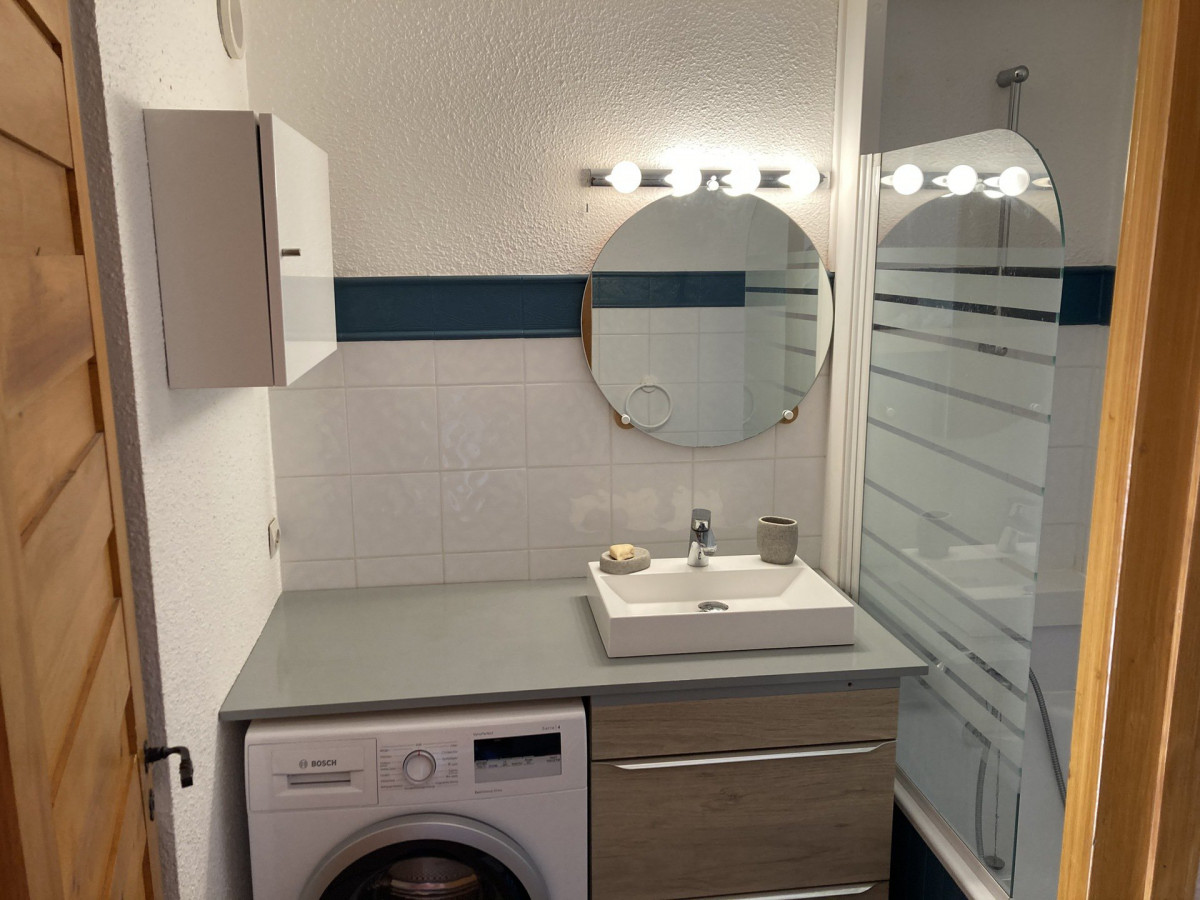 SALLE DE BAIN - STUDIO MEZZANINE  LES AROLLES G N°59 - VALLOIRE LES VERNEYS SALLE DE BAIN - STUDIO MEZZANINE  LES AROLLES G N°59 - VALLOIRE LES VERNEYS