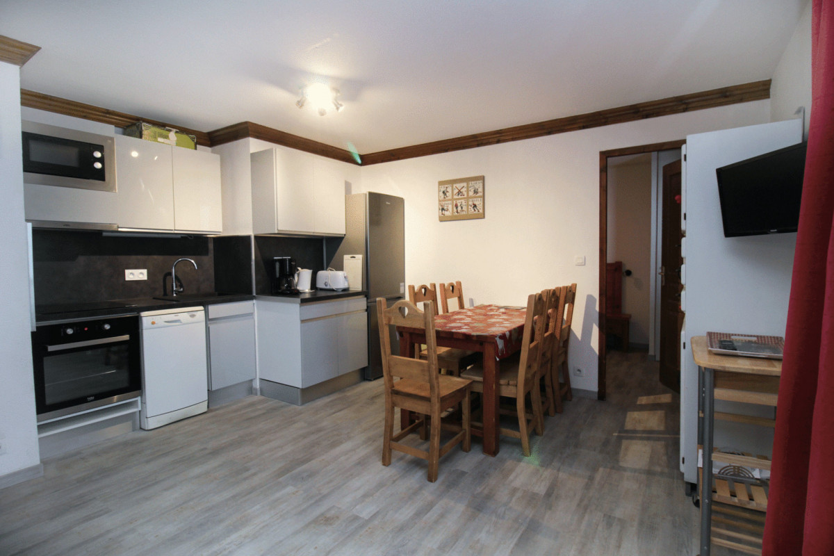 CUISINE - APPARTEMENT DAPHNEE 13 - VALLOIRE LES CHARBONNIERES CUISINE - APPARTEMENT DAPHNEE 13 - VALLOIRE LES CHARBONNIERES