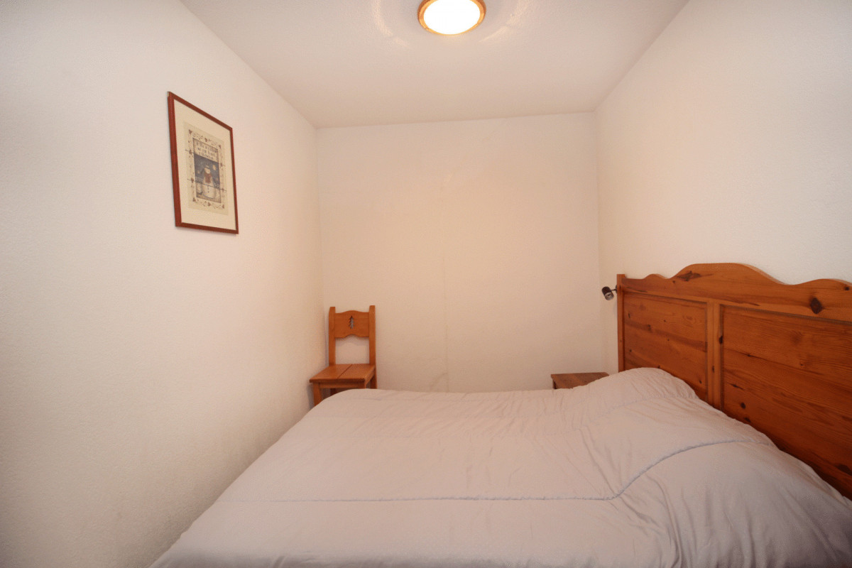 CHAMBRE 1 - APPARTEMENT DAPHNEE 13 - VALLOIRE LES CHARBONNIERES CHAMBRE 1 - APPARTEMENT DAPHNEE 13 - VALLOIRE LES CHARBONNIERES