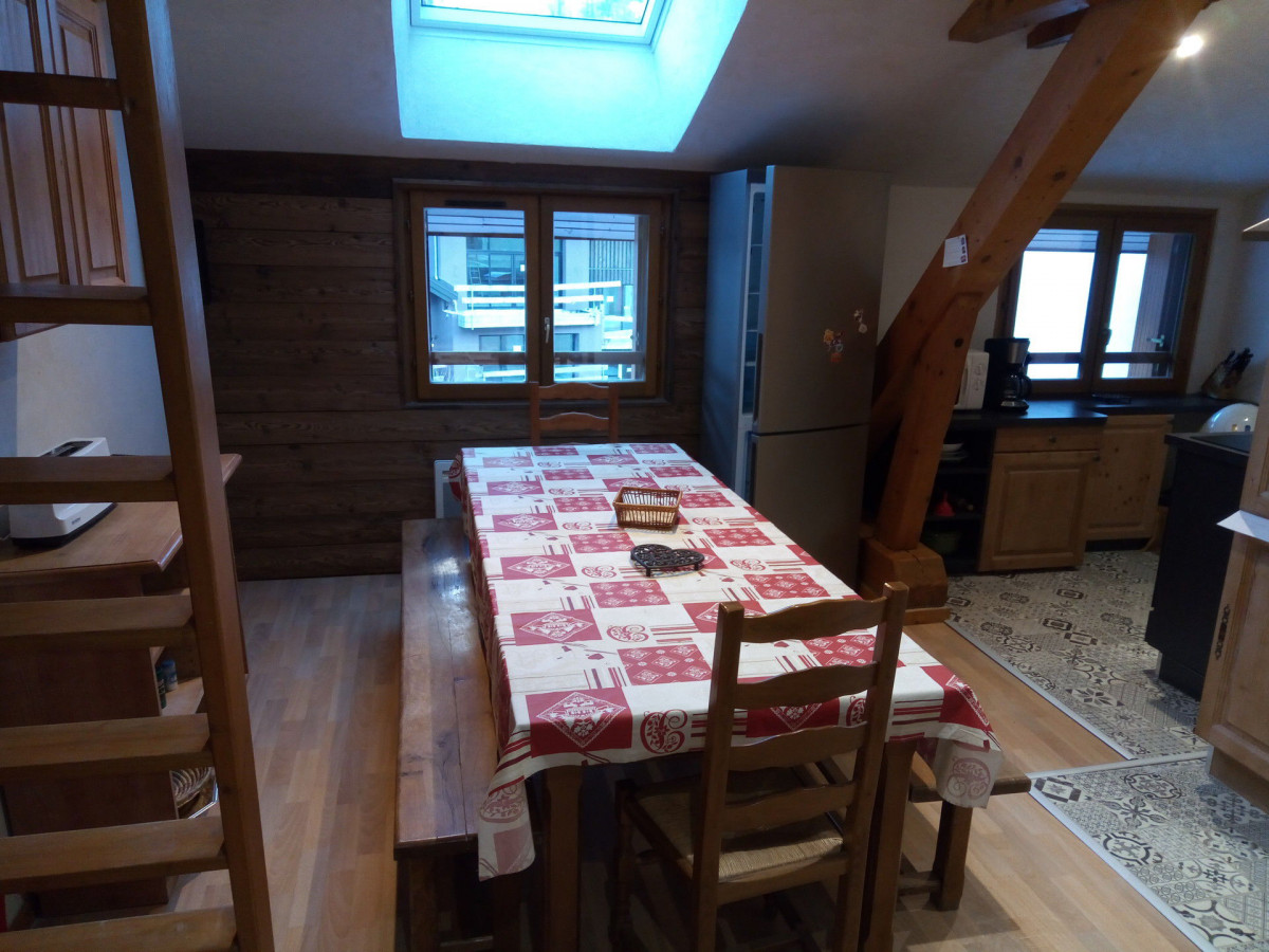 SALLE A MANGER - APPARTEMENT BON ACCUEIL 26 27 VALLOIRE CENTRE SALLE A MANGER - APPARTEMENT BON ACCUEIL 26 27 VALLOIRE CENTRE