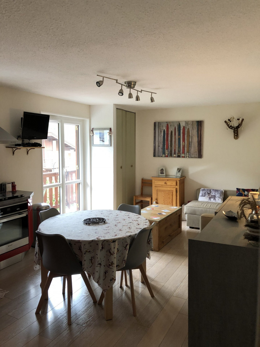 SALON - APPARTEMENT ALTAIR 113 - VALLOIRE CENTRE - VALLOIRE RESERVATIONS SALON - APPARTEMENT ALTAIR 113 - VALLOIRE CENTRE - VALLOIRE RESERVATIONS