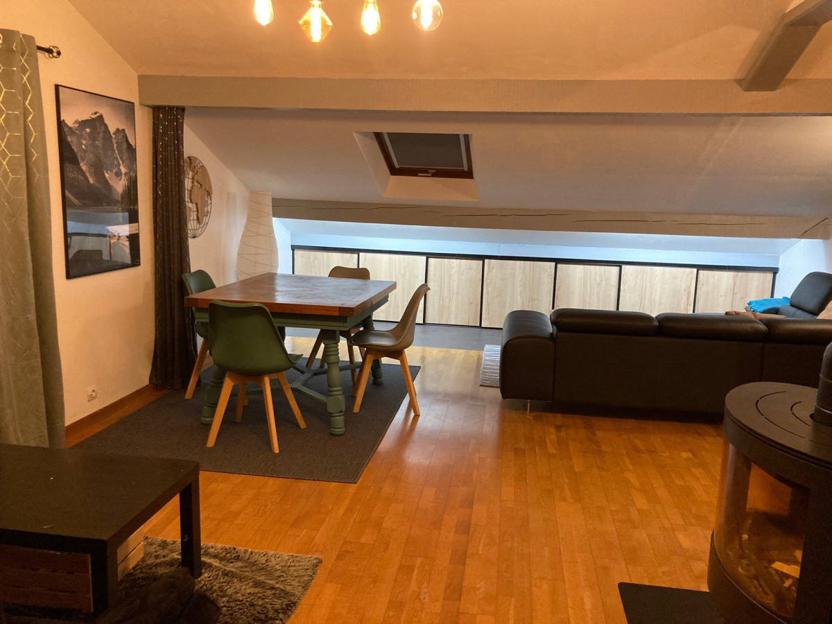 SEJOUR et COIN NUIT- APPAREMENT LES MESANGES 3EME ETAGE - VALLOIRE LES VERNEYS SEJOUR et COIN NUIT- APPAREMENT LES MESANGES 3EME ETAGE - VALLOIRE LES VERNEYS