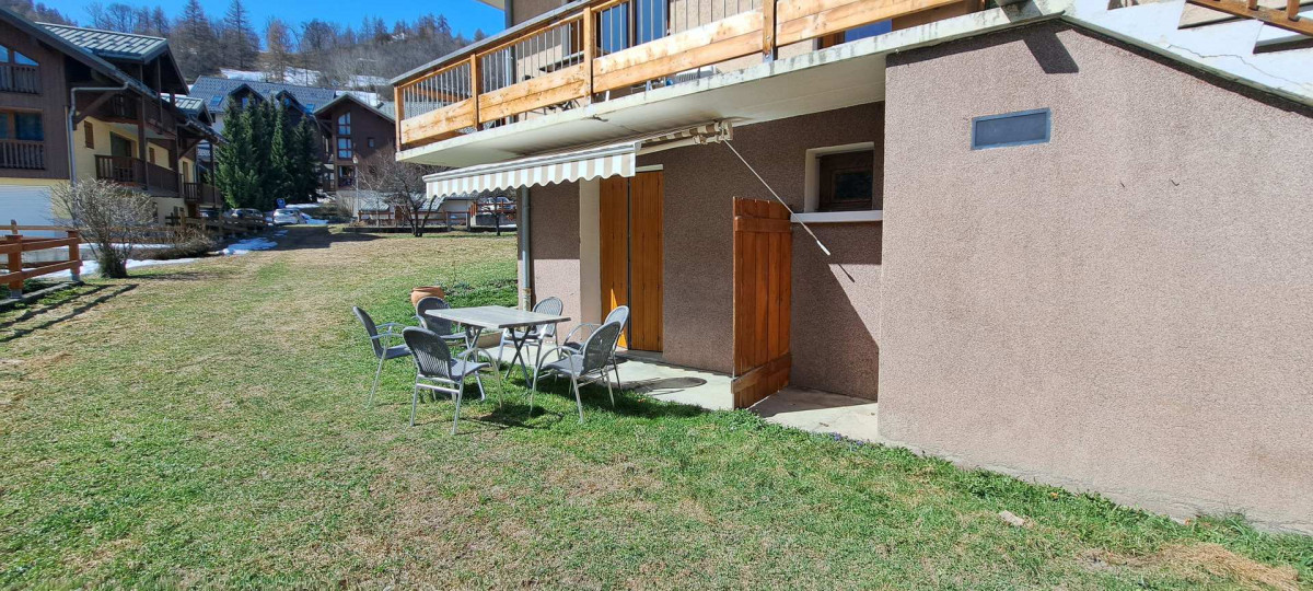 TERRASSE - APPARTEMENT LES CHARDONNETS B2 - VALLOIRE CENTRE - VALLOIRE RESERVATIONS TERRASSE - APPARTEMENT LES CHARDONNETS B2 - VALLOIRE CENTRE - VALLOIRE RESERVATIONS