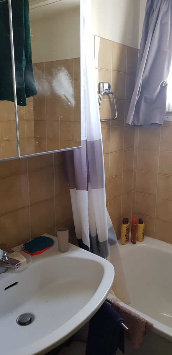 SALLE DE BAIN - APPARTEMENT PLAN SOLEIL D15 - VALLOIRE LA GRAND VY SALLE DE BAIN - APPARTEMENT PLAN SOLEIL D15 - VALLOIRE LA GRAND VY