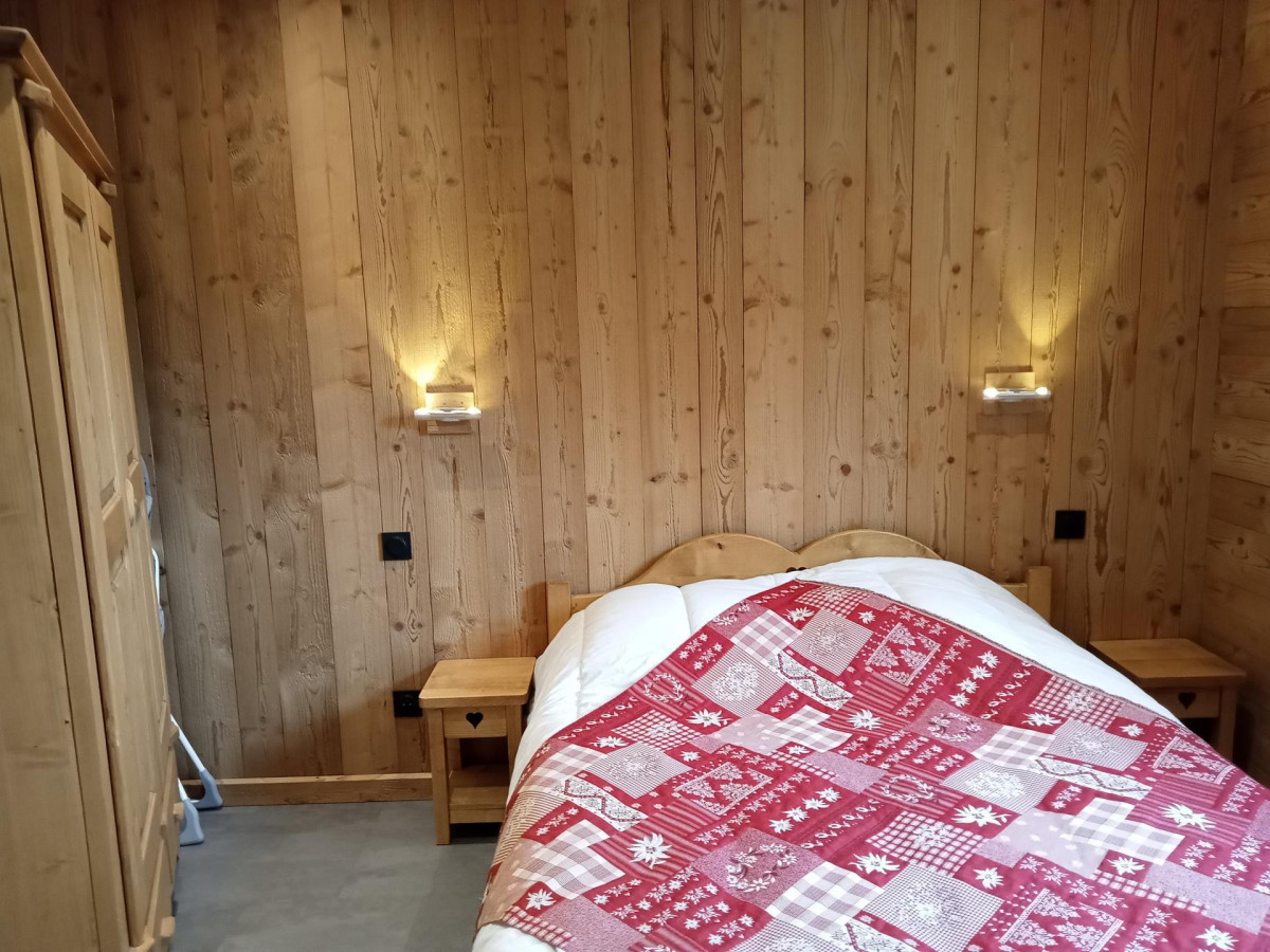 CHAMBRE - APPARTEMENT CHALET DERBEY - VALLOIRE LE CRET DU SERROZ - VALLOIRE RESERVATIONS