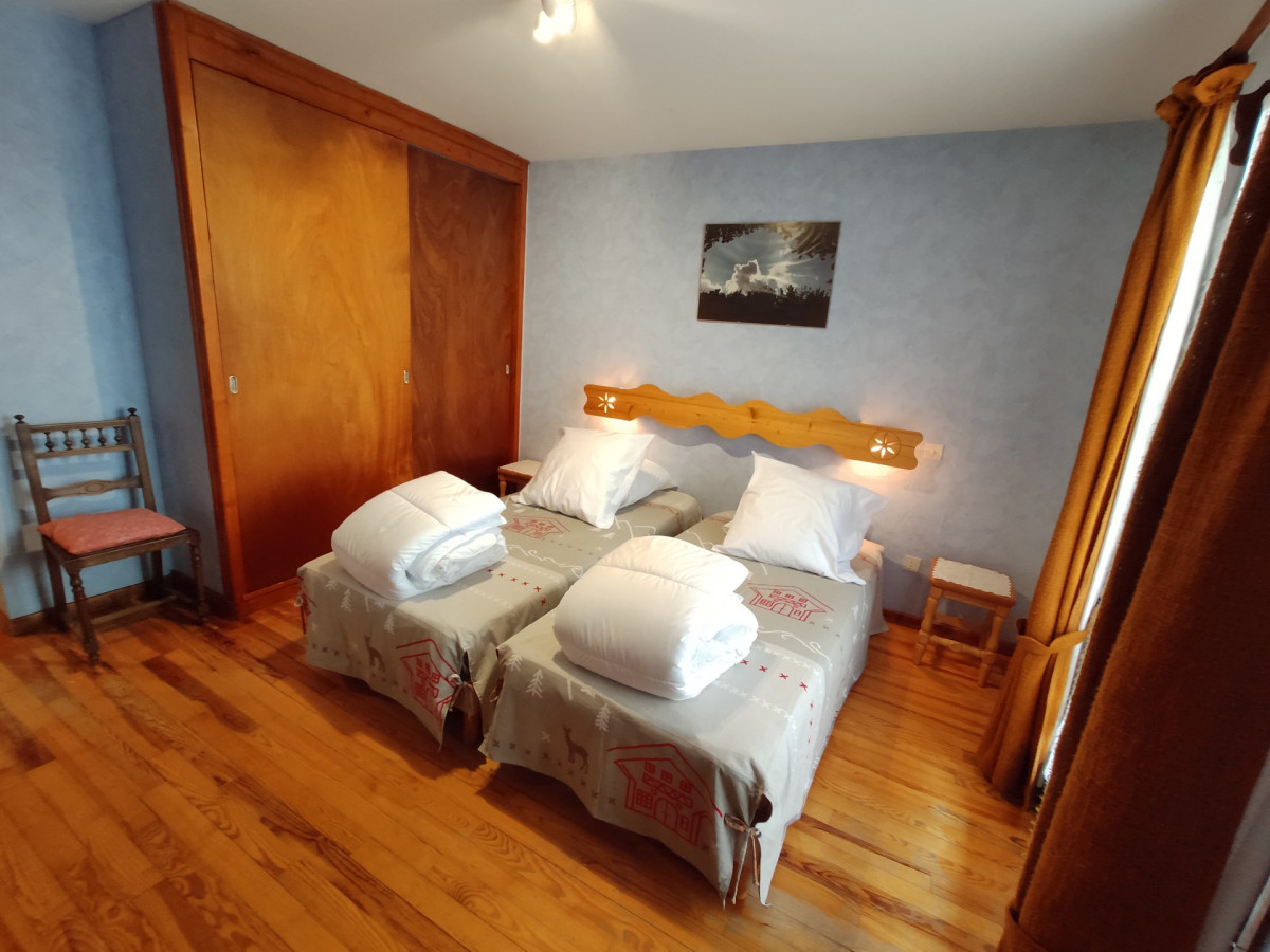 CHAMBRE - APPARTEMENT LE FENETRON - VALLOIRE CENTRE CHAMBRE - APPARTEMENT LE FENETRON - VALLOIRE CENTRE