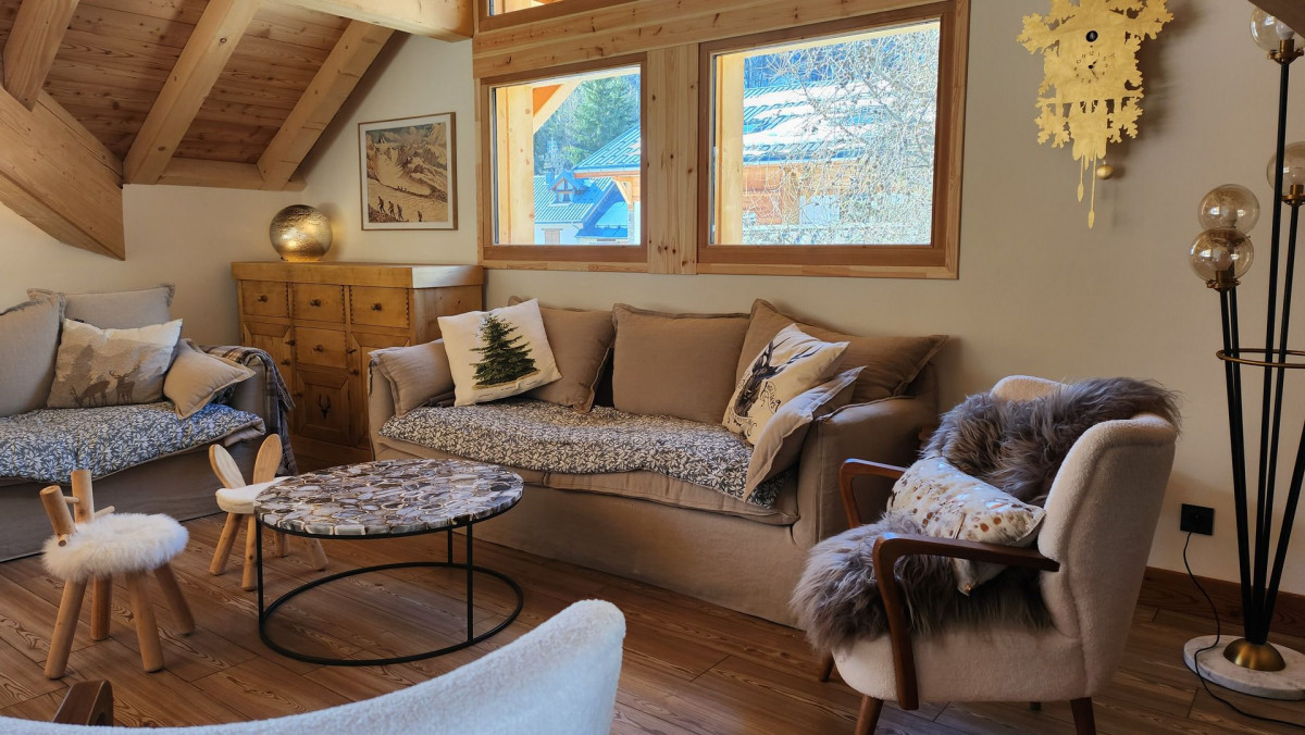 SALON - CHALET TOTORO - VALLOIRE LE CRET DU SERROZ - VALLOIRE RESERVATIONS SALON - CHALET TOTORO - VALLOIRE LE CRET DU SERROZ - VALLOIRE RESERVATIONS