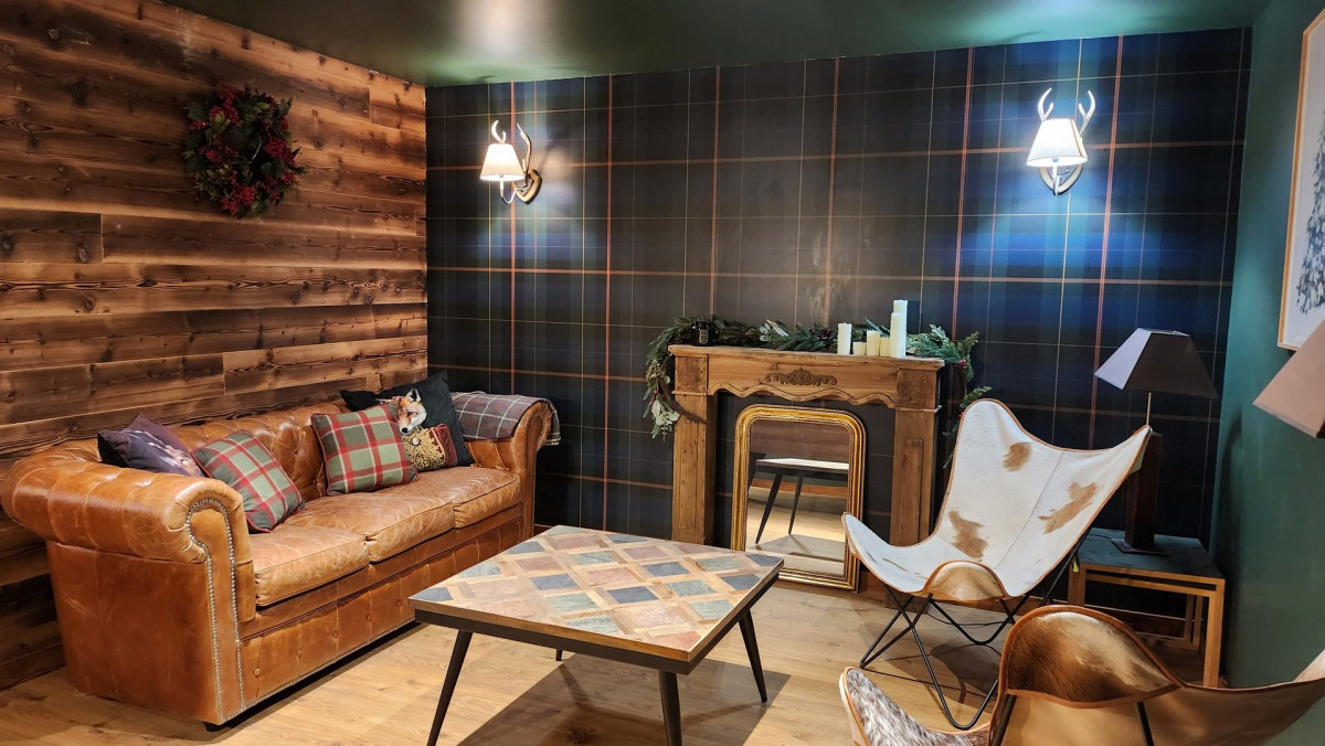 BAR - CHALET TOTORO - VALLOIRE LE CRET DU SERROZ BAR - CHALET TOTORO - VALLOIRE LE CRET DU SERROZ