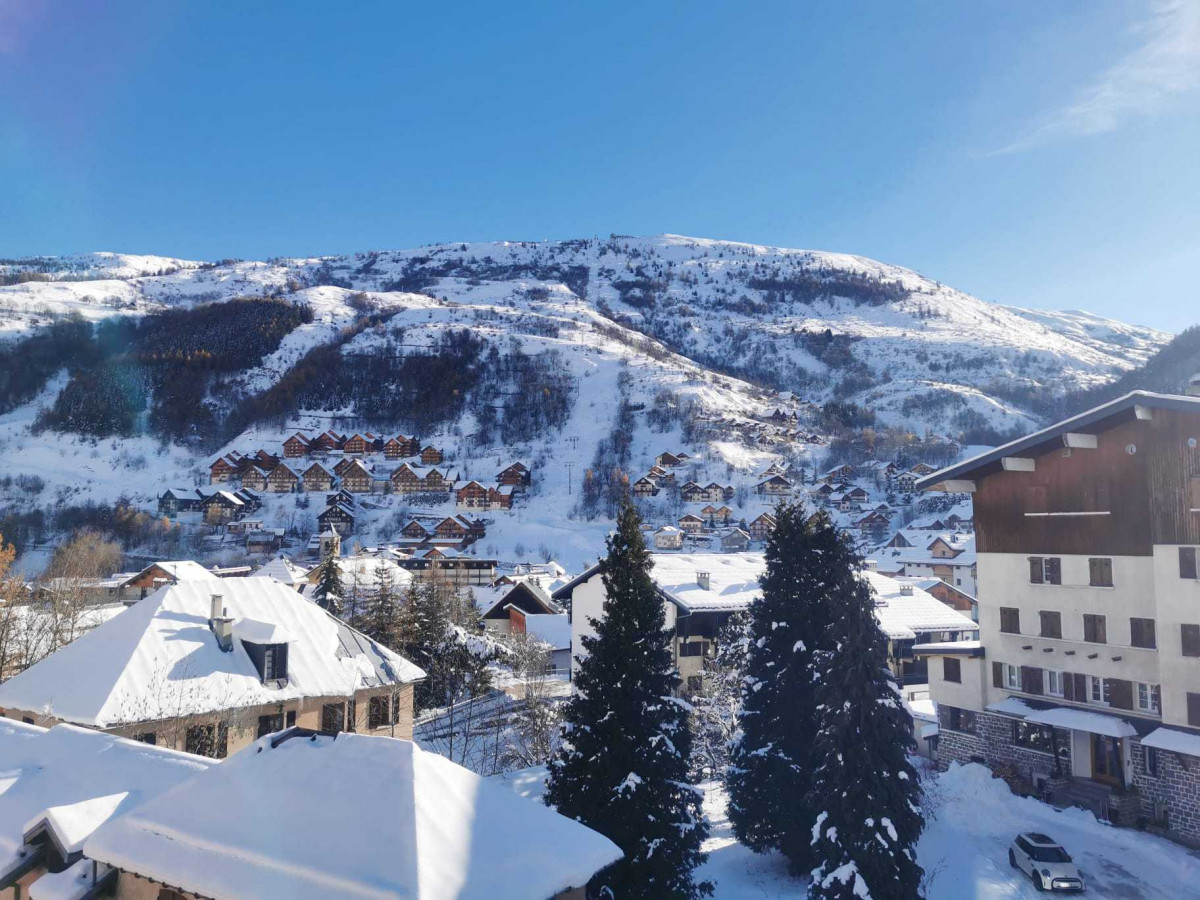 VUE BALCON HIVER - APPARTEMENT RESIDENCE GALIBIER 23 - VALLOIRE CENTRE VUE BALCON HIVER - APPARTEMENT RESIDENCE GALIBIER 23 - VALLOIRE CENTRE