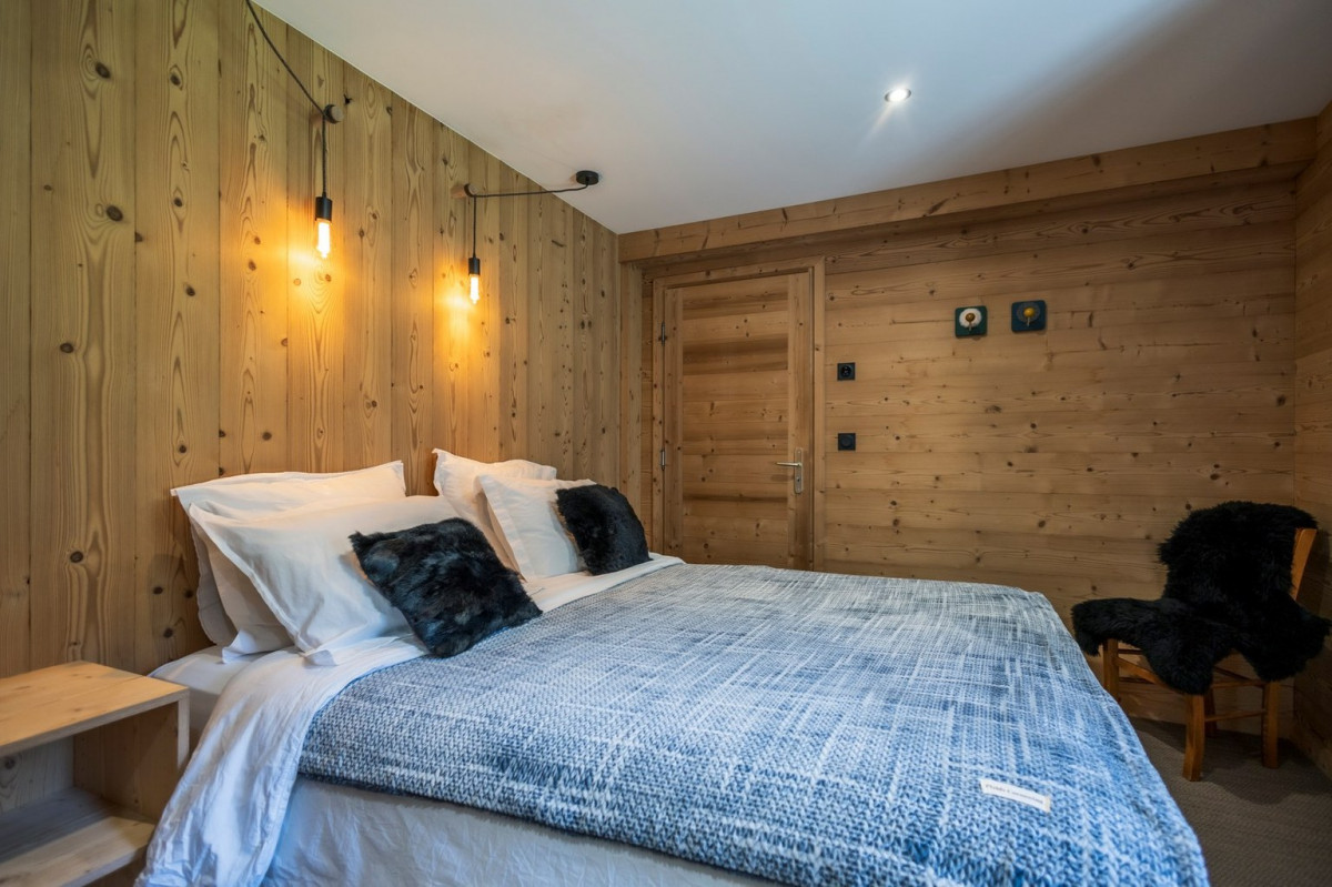 CHAMBRE 2 - CHALET LOUIS & ROSALIE - HAMEAU DE BONNENUIT VALLOIRE CHAMBRE 2 - CHALET LOUIS & ROSALIE - HAMEAU DE BONNENUIT VALLOIRE