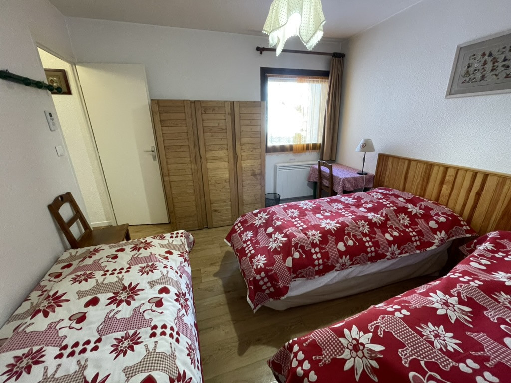 CHAMBRE - APPARTEMENT CREY DU QUART 60 - VALLOIRE CENTRE