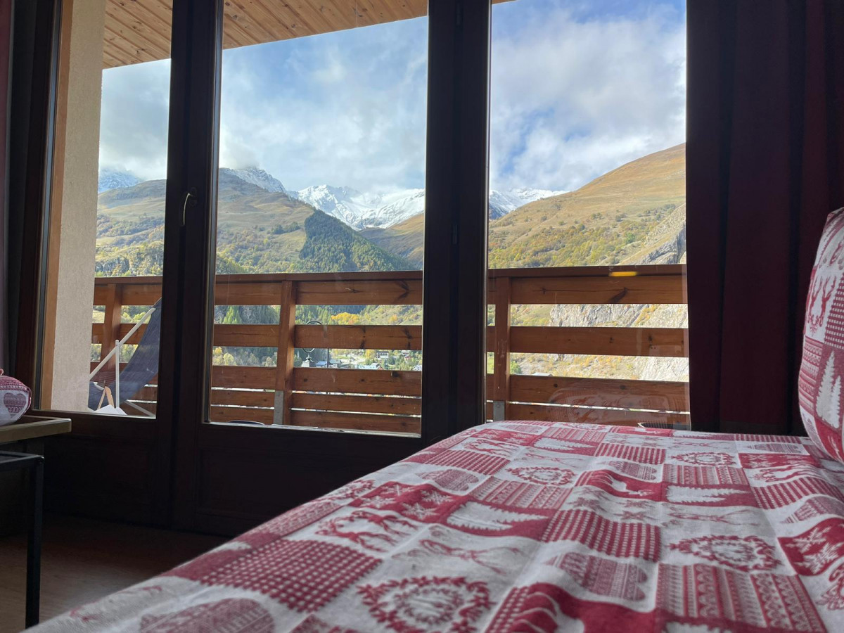 VUE - APPARTEMENT CHALETS DE VALORIA EPIDOTE 13 - LES CHARBONNIERES VALLOIRE - VALLOIRE RESERVATIONS VUE - APPARTEMENT CHALETS DE VALORIA EPIDOTE 13 - LES CHARBONNIERES VALLOIRE - VALLOIRE RESERVATIONS