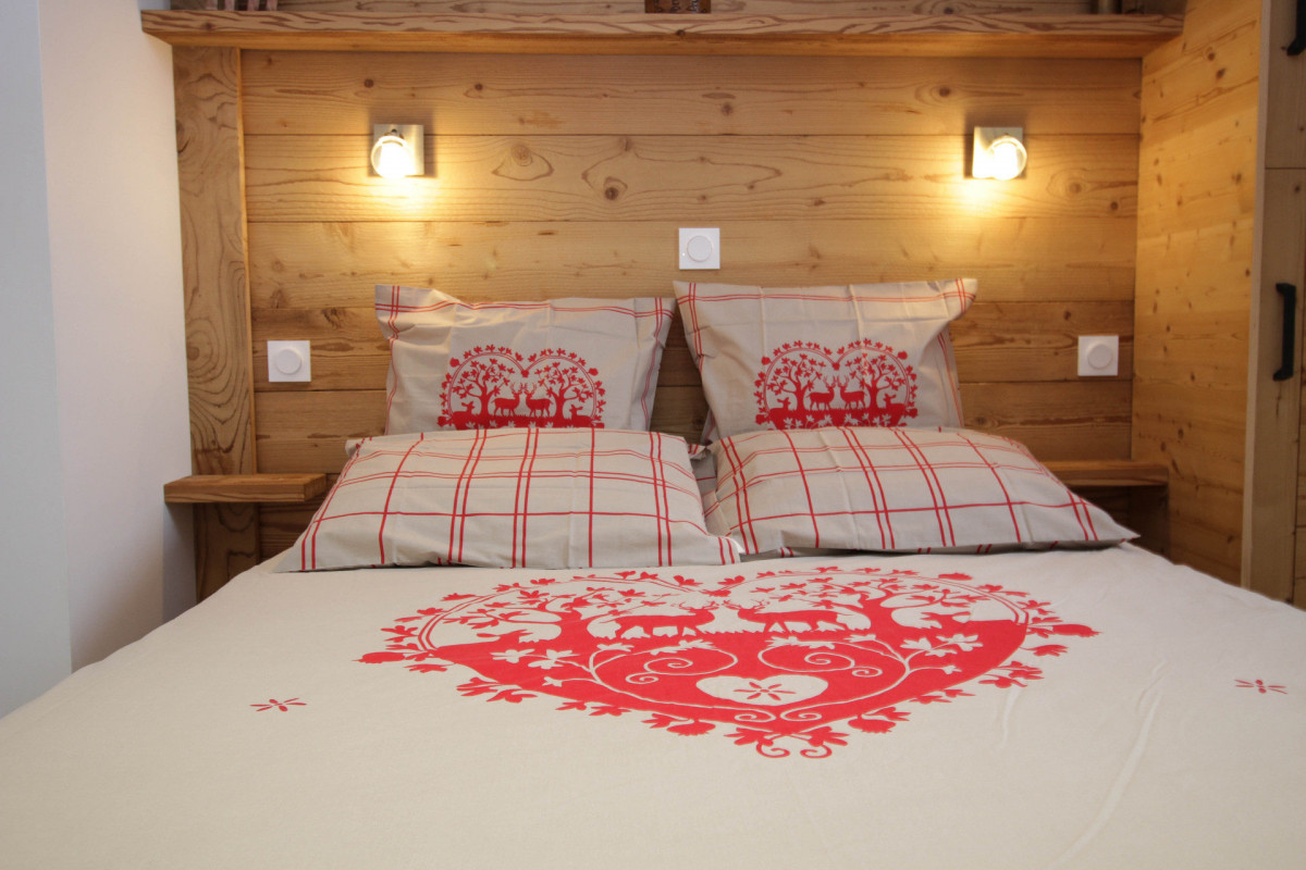 CHAMBRE - CHALET ARPITA - HAMEAU SERROZ VALLOIRE CHAMBRE - CHALET ARPITA - HAMEAU SERROZ VALLOIRE