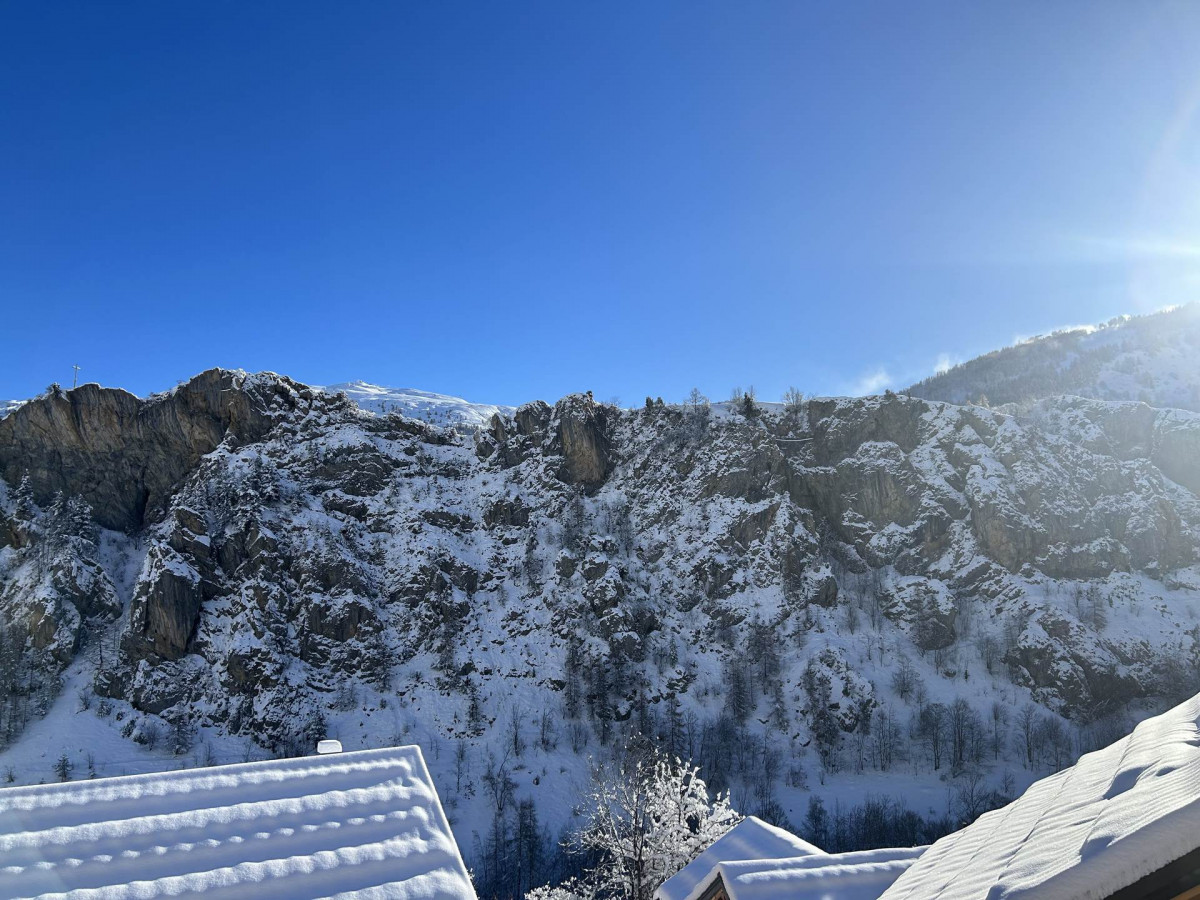 VUE MONTAGNE - CHALET ARPITA - HAMEAU SERROZ VALLOIRE